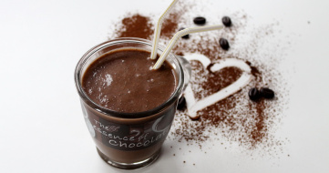 Chocolate chia smoothie recipe