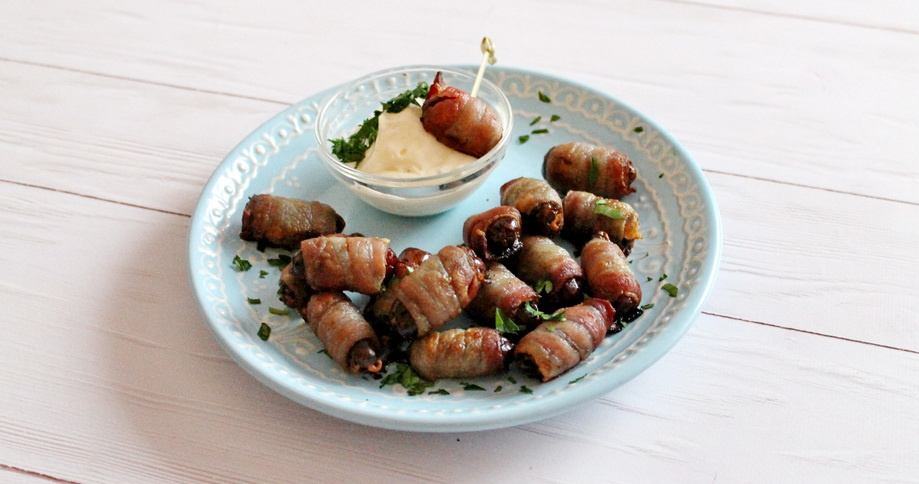 Baked dates with walnut dip recipe