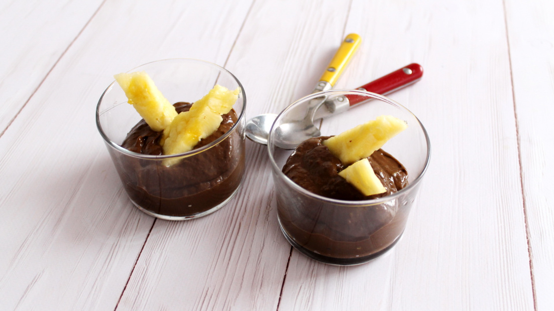 Avocado chocolate pudding with peanut oil recipe
