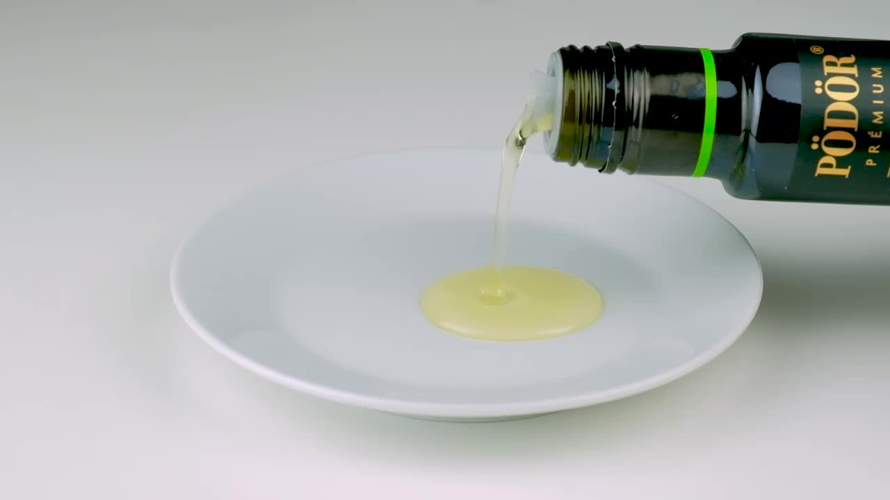 Organic argan oil, cold-pressed