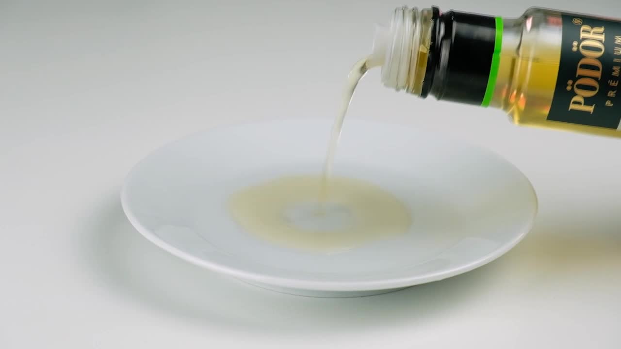 Quince vinegar